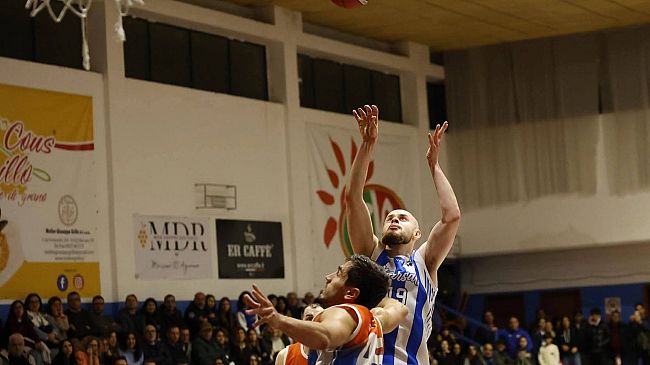 Nuova Pallacanestro Marsala: pesante sconfitta a Siracusa e zona play-out più vicina