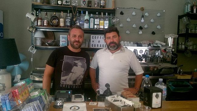 VIDEO – Tg bar al Coffee Garage: estate mazarese ancora non decolla? ma la “movida?