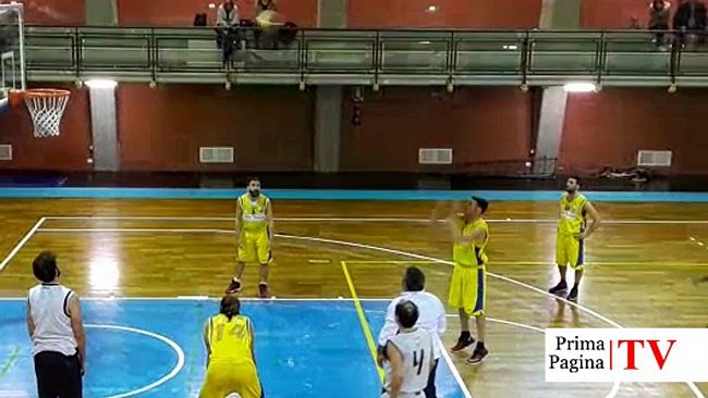 VIDEO – Ultimo minuto: Csi, Basket Mazara ruggito play off, 63-44 su Castellamare. Intervista alla guardia Pisciotta