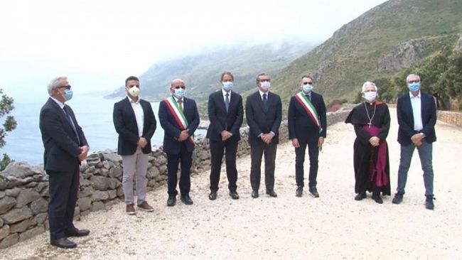San Vito Lo Capo, celebrazione per il 40° della marcia dello Zingaro con il presidente della Regione Musumeci