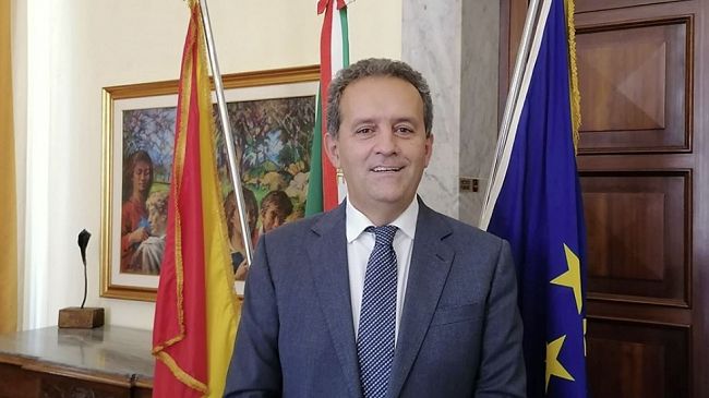 Grillo bis, la mossa degli assessori: 