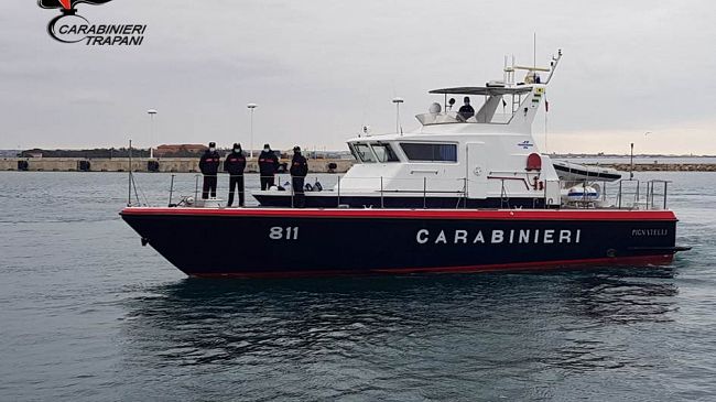Trapani, rinvenuti 30 kg di pesce non tracciato: multe e sequestri