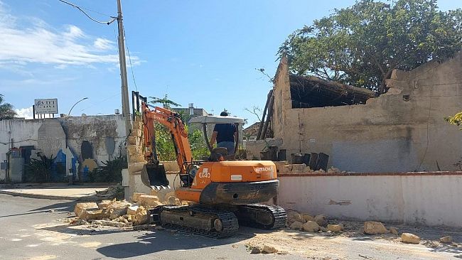 Petrosino, dopo il tornado avviata la rimozione dei detriti 