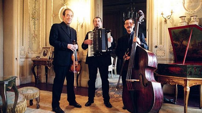 Al teatro Franchi-Ingrassia di Triscina jazz con il “Tango Omniart Trio