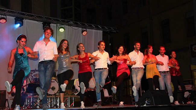 in-vino-recitas-per-la-rassegna-canto-del-marrobbio-va-in-scena-il-varieta-amatoriale-mazarese