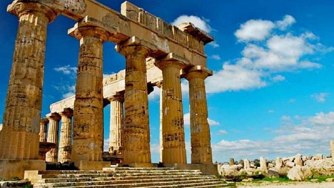 il-direttore-del-parco-archeologico-di-selinunte-destina-65mila-euro-di-contributo-al-comune-di-partanna-e-castelvetrano-sta-a-guardare