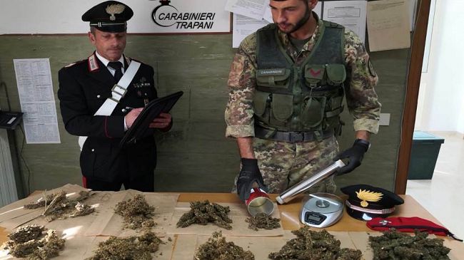 Castelvetrano, Partanna e Gibellina: rinvenuti più di 800g. di mariujana. Tre arresti