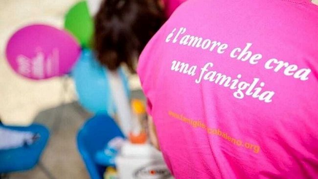 Trapani, il Tribunale riconosce i diritti della famiglia arcobaleno
