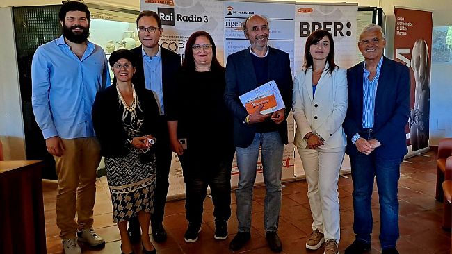 Marsala, presentato il programma della IX edizione del Festival “38° Parallelo – tra libri e cantine”