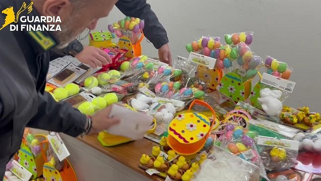 GdF Palermo sequestra oltre 200 mila prodotti di Pasqua non sicuri