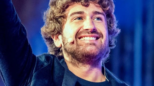 Alessandro Siani A Catania Torna Sul Palco Con “Felicità Tour”