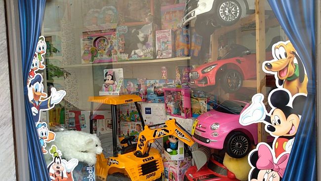 toys-village-a-castelvetrano-il-paradiso-del-giocattolo-per-tutti-i-bimbi