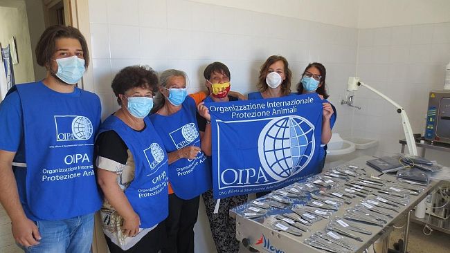 L’Oipa Partanna ha donato al comune i kit di attrezzi chirurgici per le sterilizzazioni dei randagi
