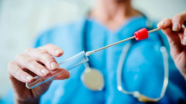 Covid, calo dei positivi in provincia. Registrati undici nuovi decessi