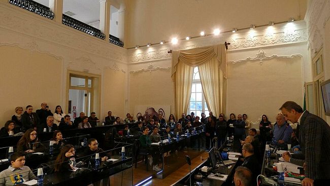 Trapani, insediato il Consiglio Comunale dei ragazzi