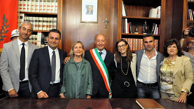 Nominati i sei assessori della Giunta. Di Girolamo: “Questa città deve essere pulita, libera, corretta”