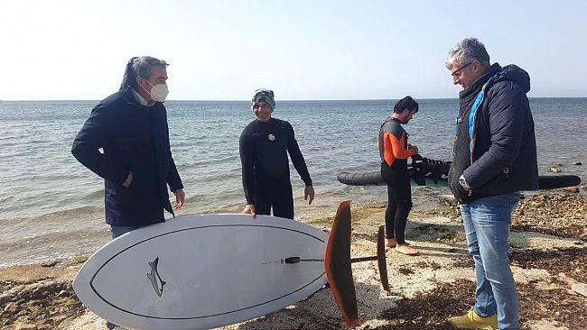Marsala, Turismo, l’assessore Oreste Alagna incontra le scuole di kitesurf