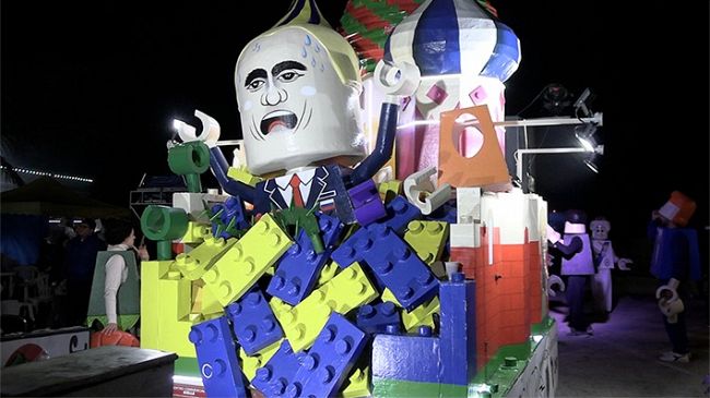 ​Carnevale a Petrosino, boom di presenze. Domenica sera oltre 10.000 persone