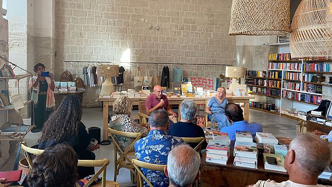 Favignana, grande partecipazione per la presentazione del libro 