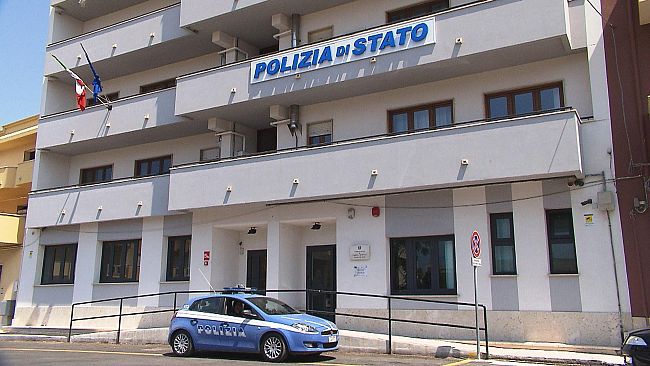 Mazara, Violenza sessuale, rapina e detenzione di droga, la Polizia arresta tre persone. Denunciate altre due