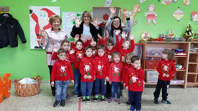 Al II Circolo Ruggero Settimo  si è festeggiato il Christmas Jumper Day