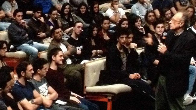 il Liceo Scientifico “P. Ruggieri” all’evento “Voci del verbo Furbare: Io furbo, Tu furbi, Egli furba…”
