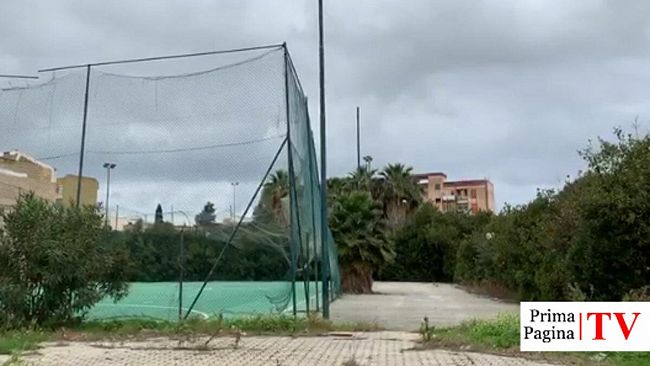 VIDEO – I campetti di Viale Marche sono in “fuorigioco”. Invasione di campo de “Lo spazio cittadino”