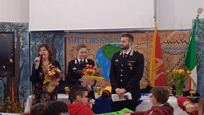 Trapani, i carabinieri incontrano i ragazzi della scuola “Eugenio Pertini”