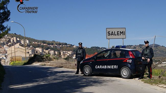 Salemi. Furti di auto, incendi e scippi: quattro denunciati