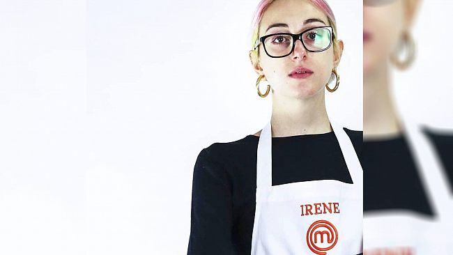 La Food Influencer Irene Volpe elogia il pesto alla Trapanese