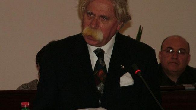 Il sindaco Cristaldi ha riazzerato la sua Giunta