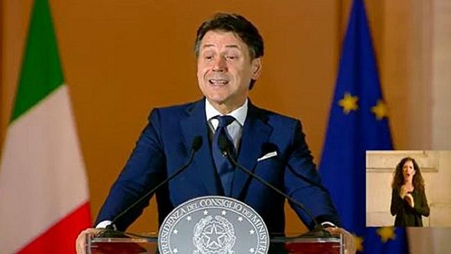 Conte: “Dati incoraggianti, il paese sta ripartendo. Ricostruzione avverrà insieme all’opposizione”