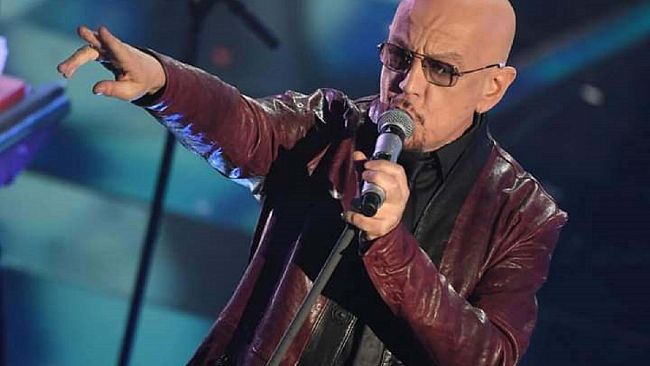Enrico Ruggeri questa sera in concerto a Santa Margherita di Belice