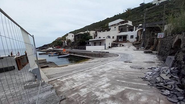 Pantelleria. Procedono i lavori di ripristino di Cala Gadir