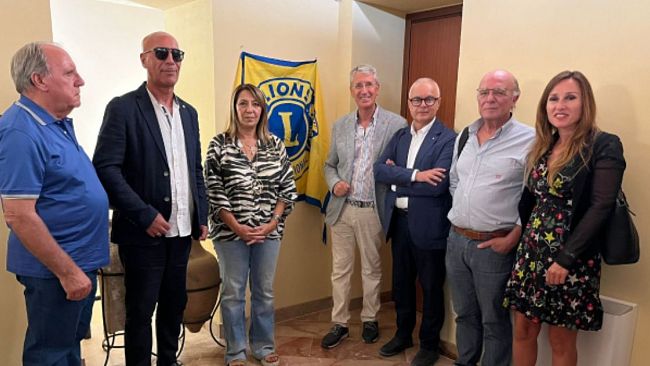 Erice, il Lions Trapani dona targa in braille per il Museo Cordici