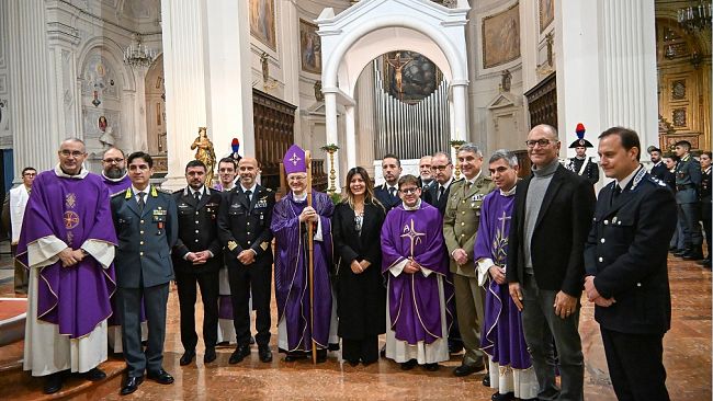 Trapani, carabinieri in cattedrale per la messa in preparazione del Natale