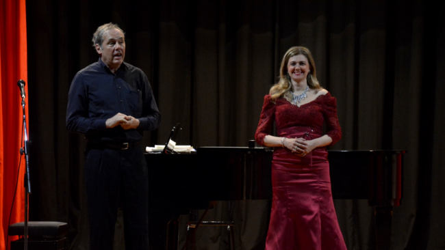 Marsala, “La Voce Eroica” del soprano Ilaria Iaquinta conquista il pubblico 