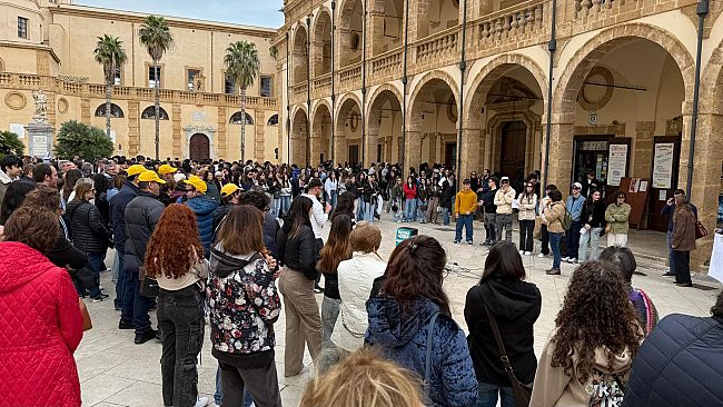 Mazara, Sanità, Cittadinanzattiva su sit-in degli studenti: 