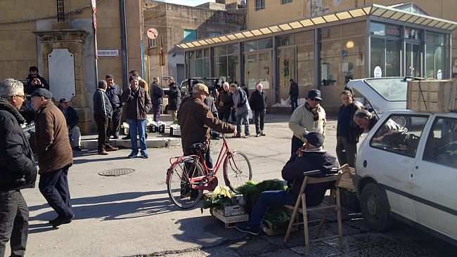 Mazara, continuano le operazioni della Polizia Municipale contro l’abusivismo commerciale