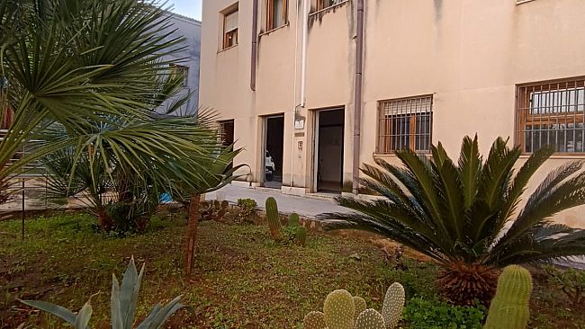 Alcamo, il comune assume. Bandi per un idraulico e tre operatori del verde pubblico