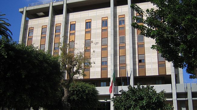 ​DASPO del Questore per tre tifosi del Trapani che avevano lanciato fumogeni e petardi durante l’incontro di calcio