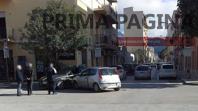 Trapani, incidente in Via Marino Torre: coinvolto un mezzo della Guardia di Finanza