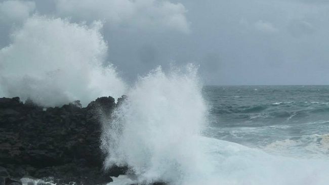 Forte vento di scirocco e mare molto mosso nel Canale di Sicilia 