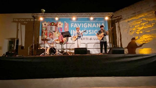 “Favignana in Musica” chiude in bellezza con l’Amir Trio e le sonorità siciliane 