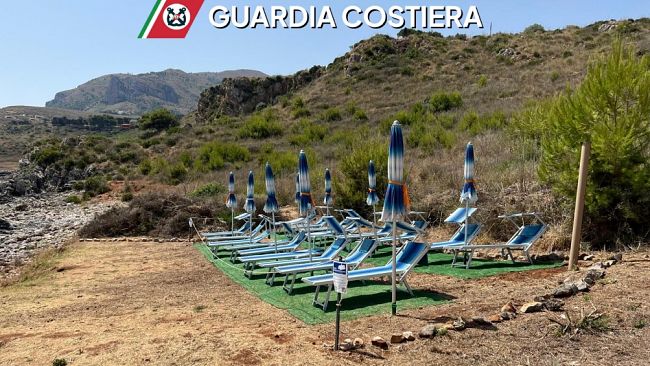 ​Scoperto lido abusivo a Castellammare, un denunciato e sequestro delle attrezzature