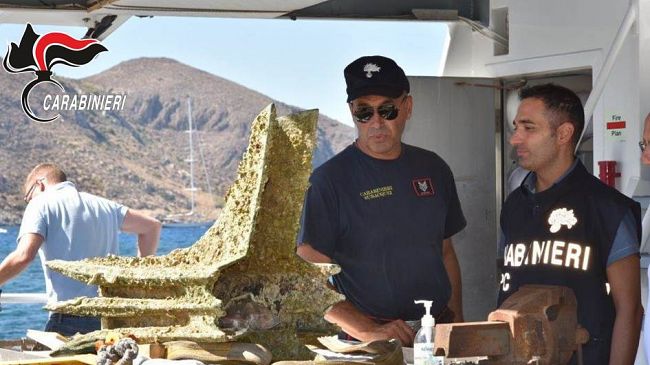 Levanzo, recuperato un rostro di una nave romana 