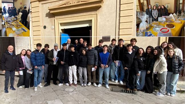 Una domenica di solidarietà in piazza: il cuore giovane dell’Interact Club Marsala