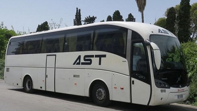 Fiamme su un pullman dell'Ast partito da Trapani e diretto a Buseto Palizzolo