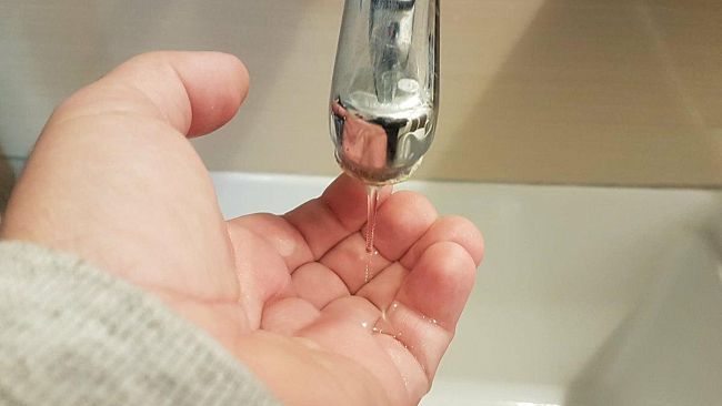 Lavori alla rete elettrica, domani niente acqua in alcune zone della città