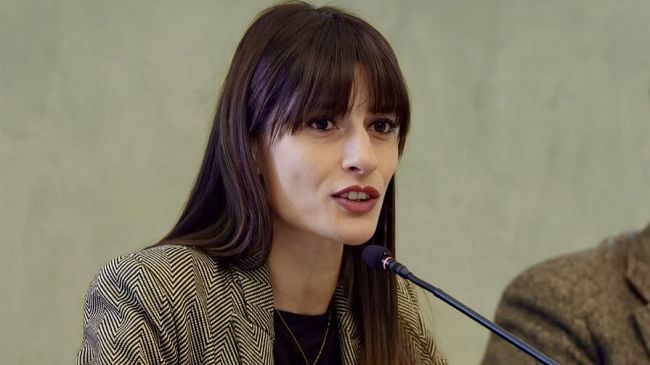 Litorale siciliano sotto assedio del cemento: l'appello di Cristina Ciminnisi per la demolizione degli abusi